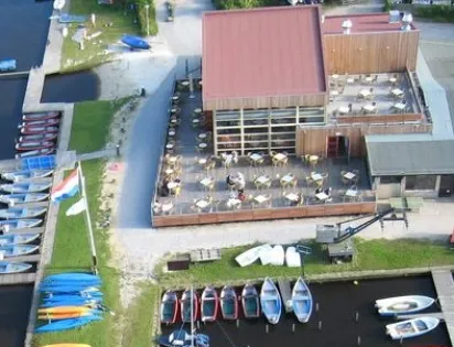 Watersportcamping Cnossen Leekstermeer