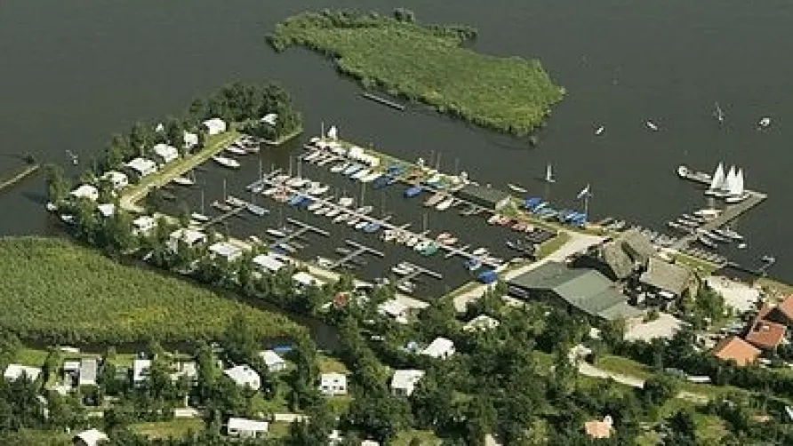 Watersportcamping Cnossen Leekstermeer