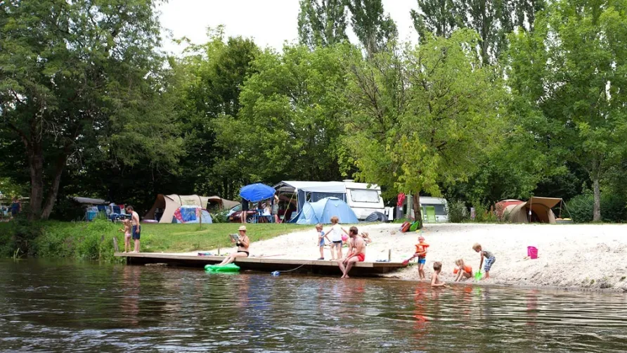 Flower Camping Brantôme Peyrelevade