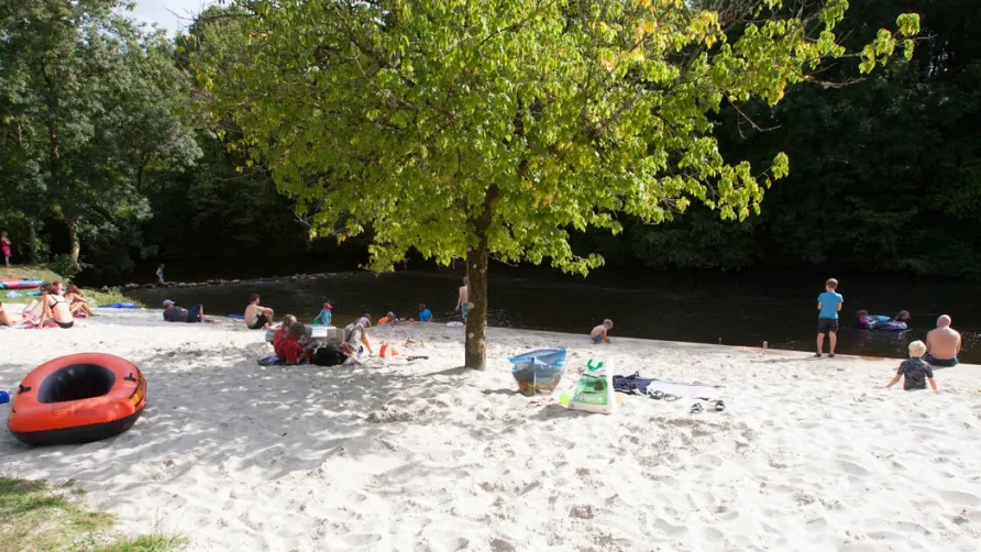 Flower Camping Brantôme Peyrelevade