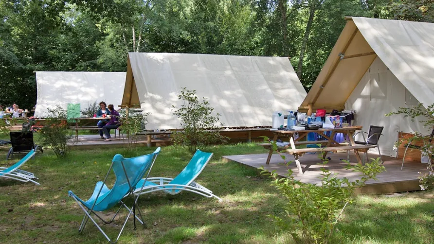 Flower Camping Brantôme Peyrelevade