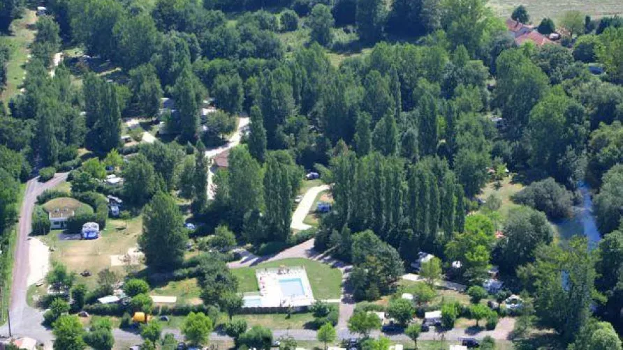 Flower Camping Brantôme Peyrelevade