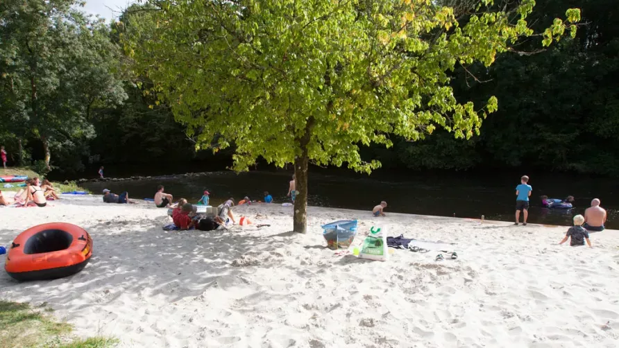 Flower Camping Brantôme Peyrelevade