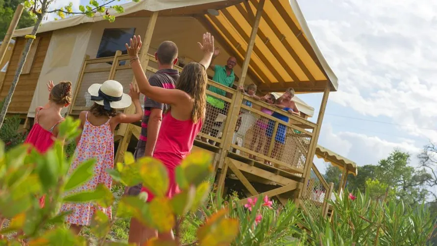 Camping Sole Di Sari