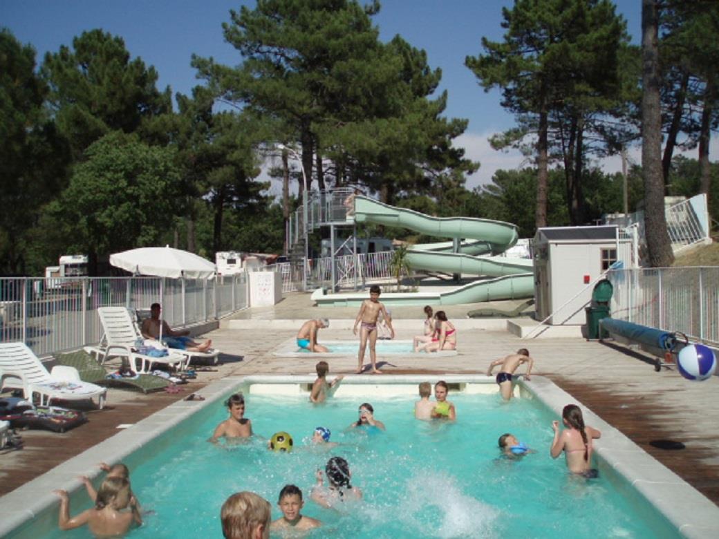 Camping La Pinède en Provence