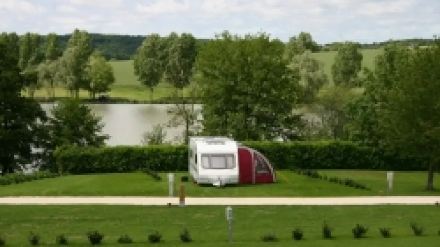 Camping Les Coteaux du Lac