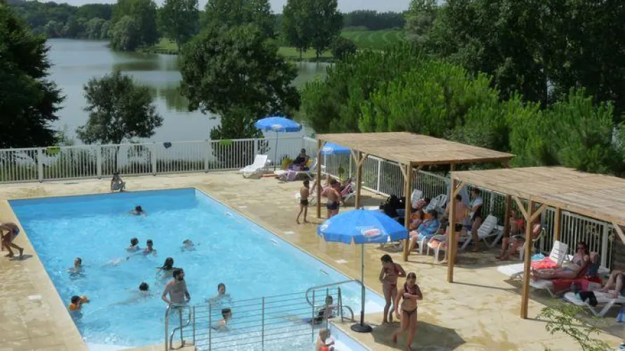 Camping Les Coteaux du Lac