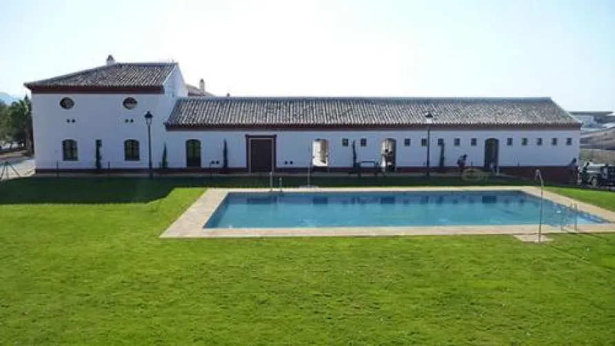 Camping Pueblo Blanco